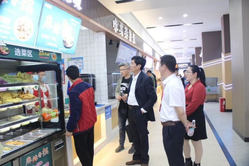 湖南钟情餐饮管理有限责任公司,餐饮管理,钟情餐饮管理,团体膳食,大学食堂,学院食堂,学校餐饮